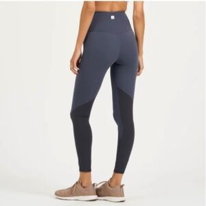 Vuori Colorblock Studio Legging in Azure